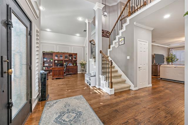 Photo - 1093 Woodbriar Dr