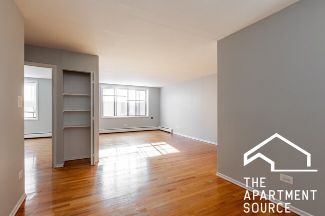 Photo - 1525 W Morse Ave