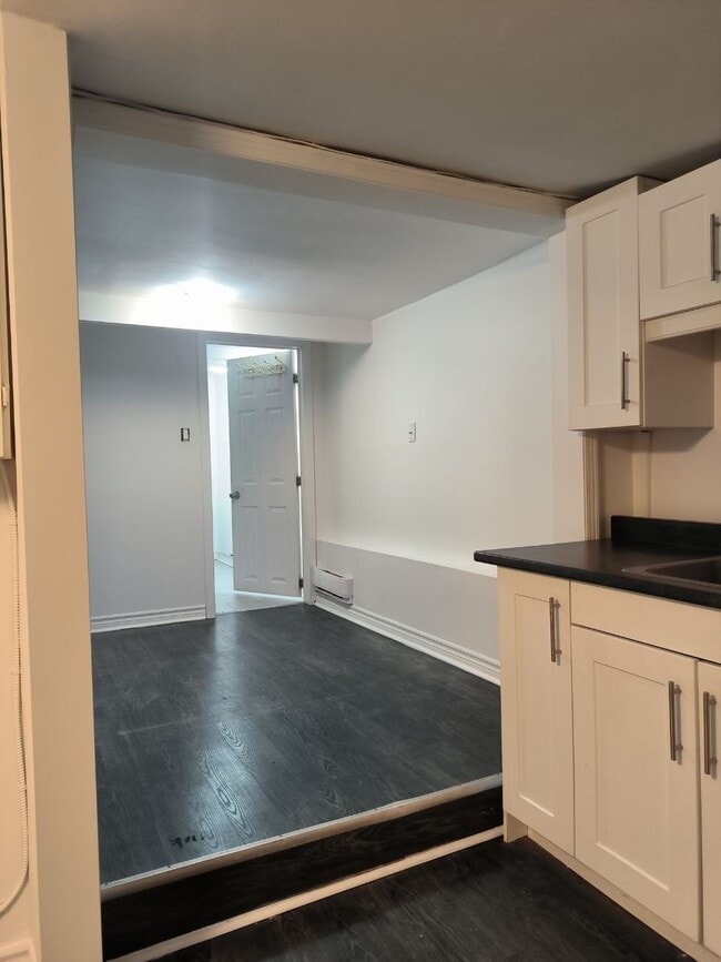 Photo - 159 Gladstone Ave Unit Main-Rear