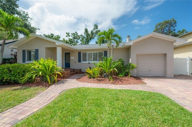 Photo - 4620 W Beach Park Dr House