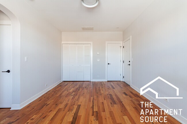 Photo - 648 W Wrightwood Ave Unit 3