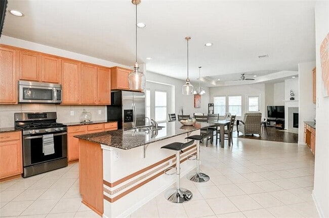 Building Photo - 510 Stream Mill Ln