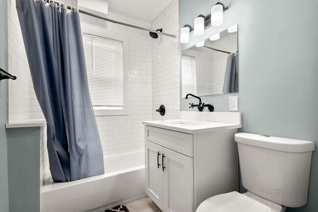 Photo - 389 Centre St Unidad 1