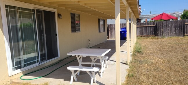 Photo - 6645 Bamburgh Dr