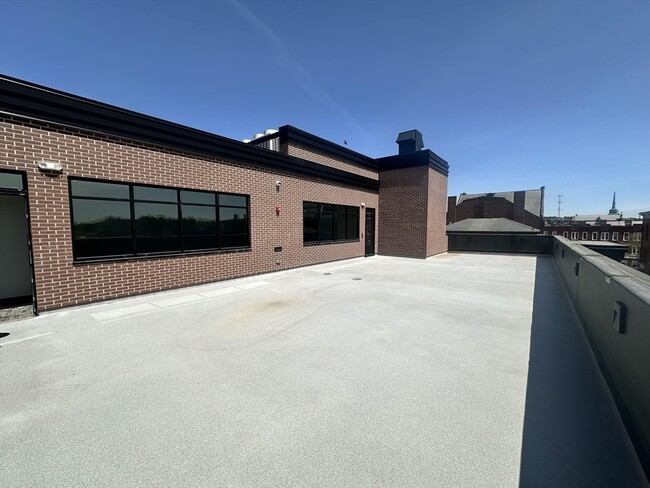 Photo - 21 Summer St Unidad 302