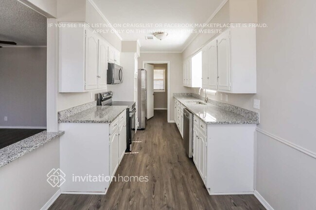 Photo - 4857 Shands Dr