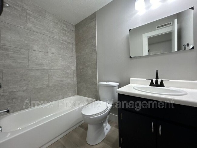 Photo - 1010 N 16th St