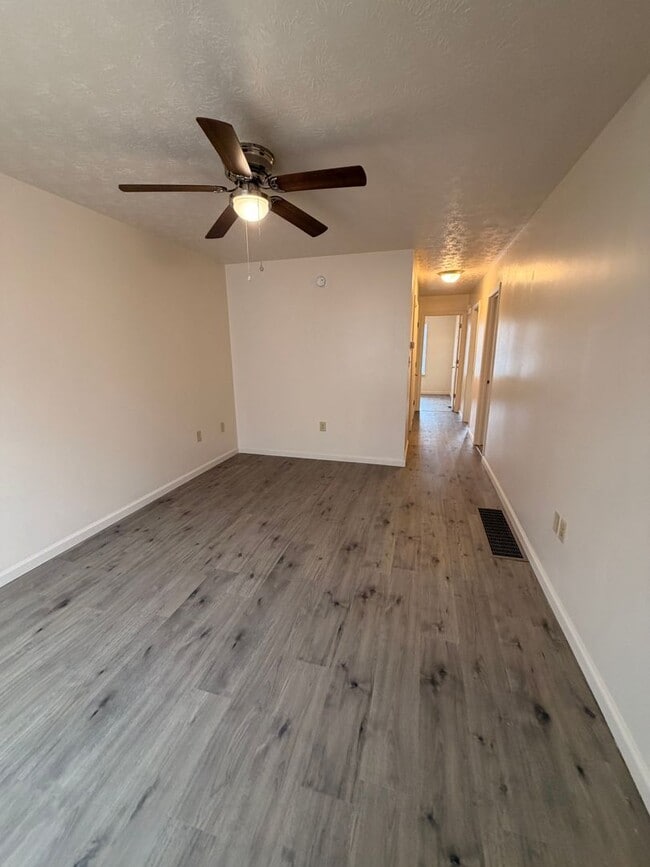 Photo - Spacious 2 Bed 1 Bath Duplex