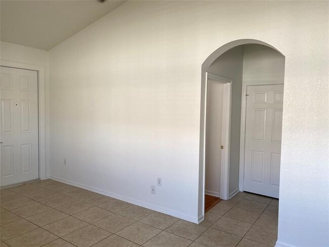 Photo - 1720 NW 78th Way