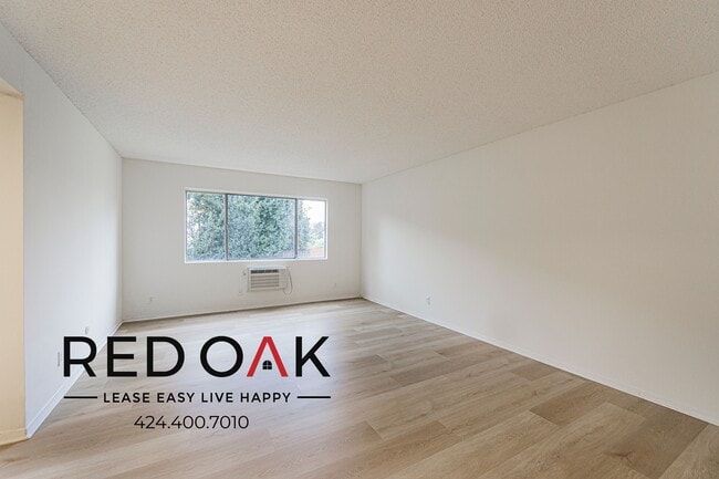 Photo - 2748 Montrose Ave Unit 8