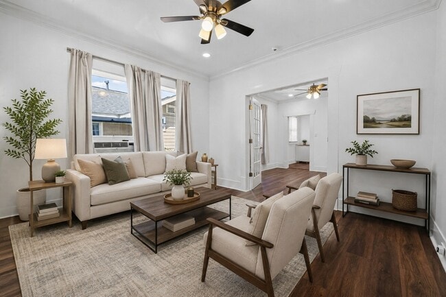 Photo - 422 N Hutcheson St