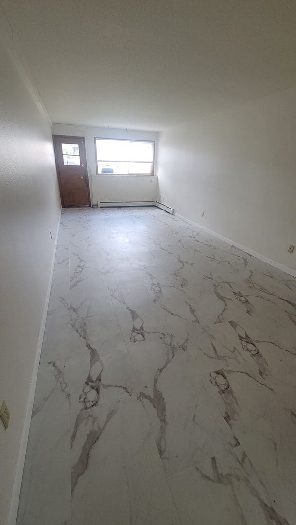Building Photo - 1104 Summit Blvd Unit 2