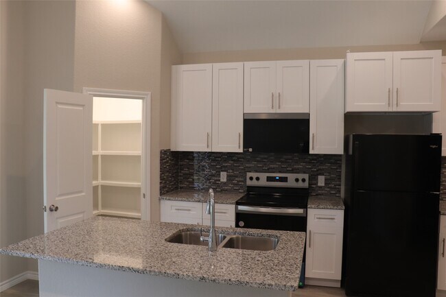 Photo - 9810 Arbor Oak