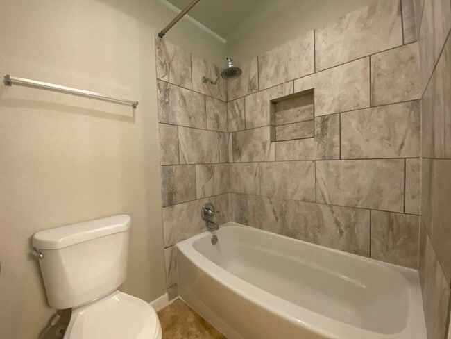 Photo - 2121 El Paseo St Unidad 1610