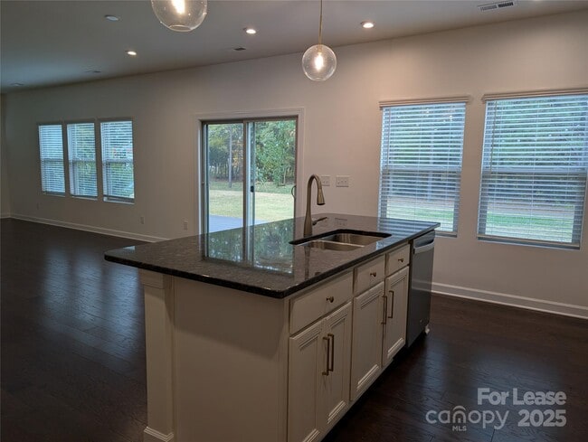 Photo - 5906 Fenway Dr House