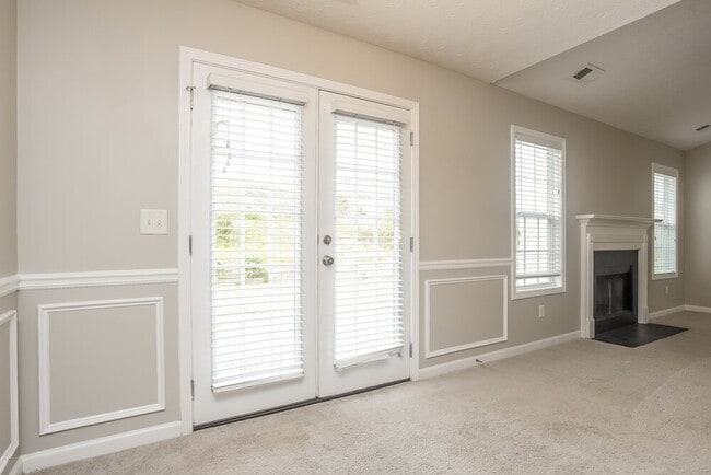 Photo - 226 Overlook Ct