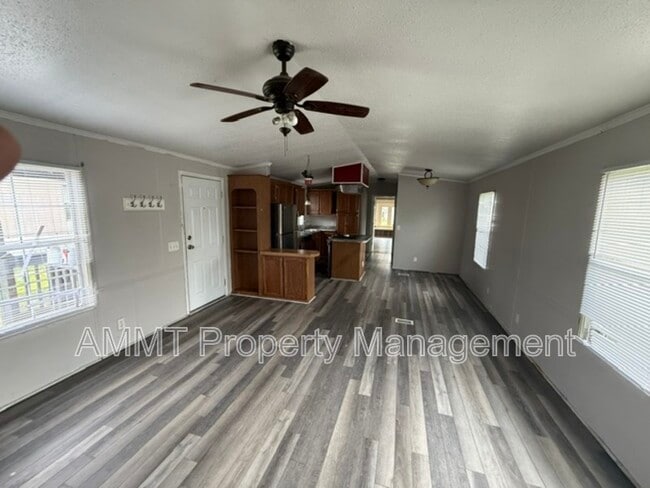 Building Photo - 1735 Blackhawk Dr