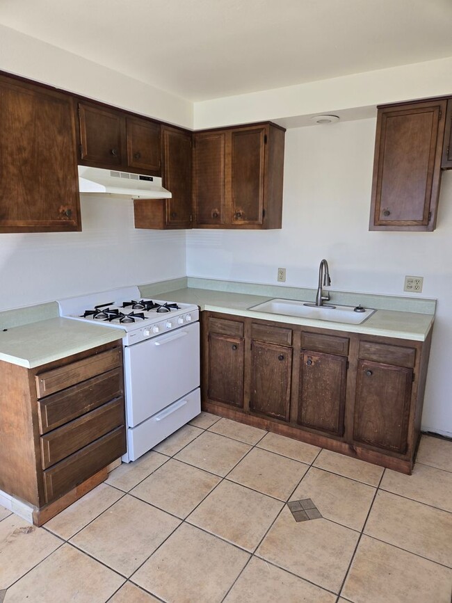 Building Photo - 220spr Unit 224A