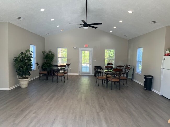 501 Austin Ridge Cir Unidad 301-50%