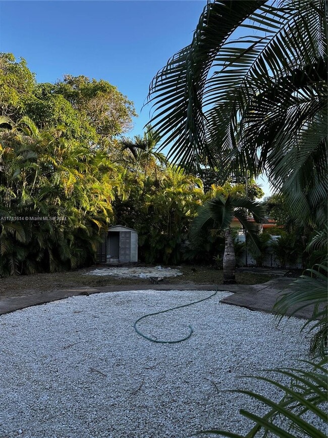 Photo - 3220 SW 4th St