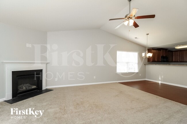 Photo - 1558 Weatherend Dr