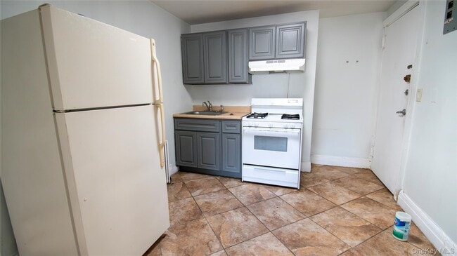 Photo - 839 Merrick Rd Unit 1