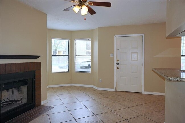 Photo - Available August!! One Bed, One Bath Downs...