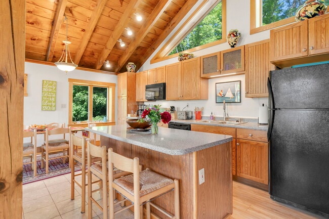 19 Rock Haven Dr