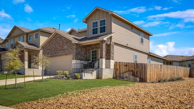 Photo - APPLEWOOD UNIT 1