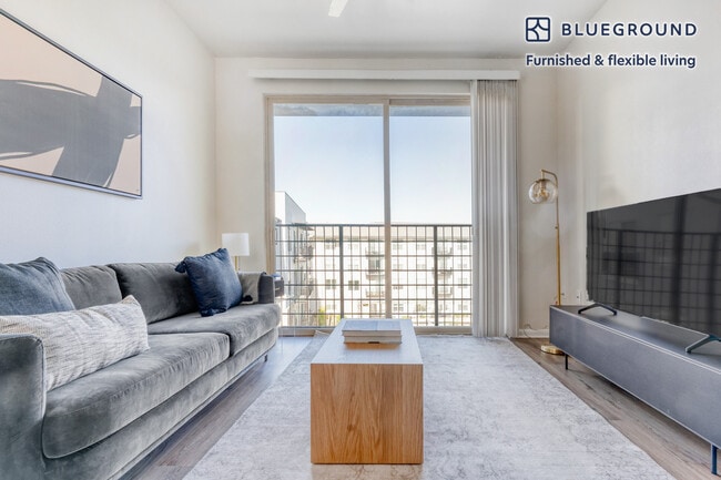 Photo - 3001 Esperanza Crossing Unit FL4-ID48