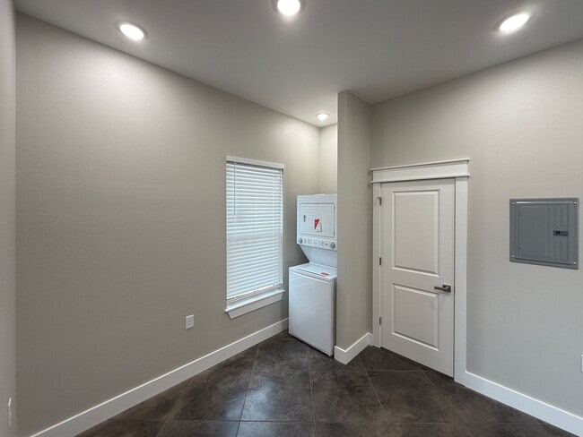 2110 Case St Unit A1