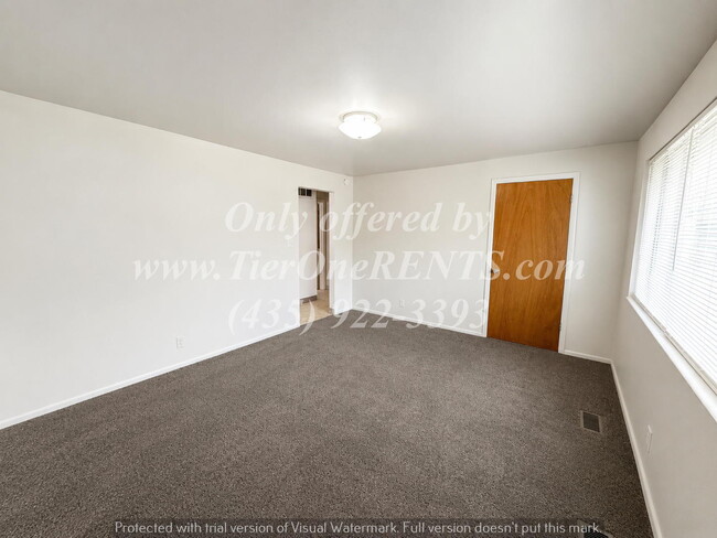 NO DEPOSIT option available for qualified renter!