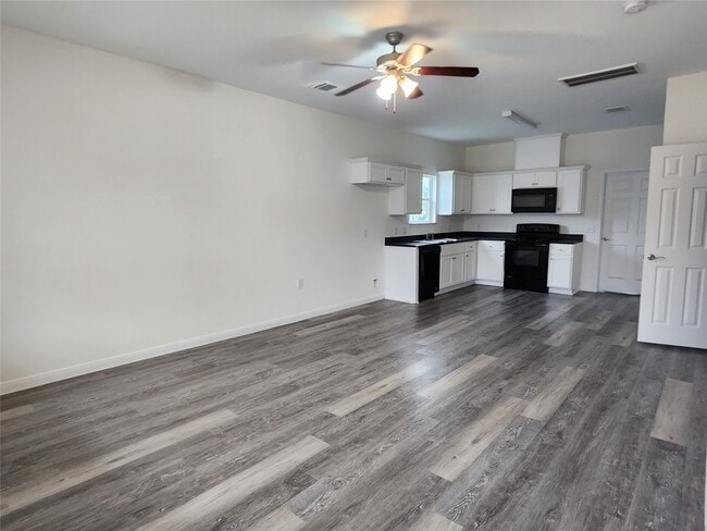 Photo - 6202 Lacey Oak Dr