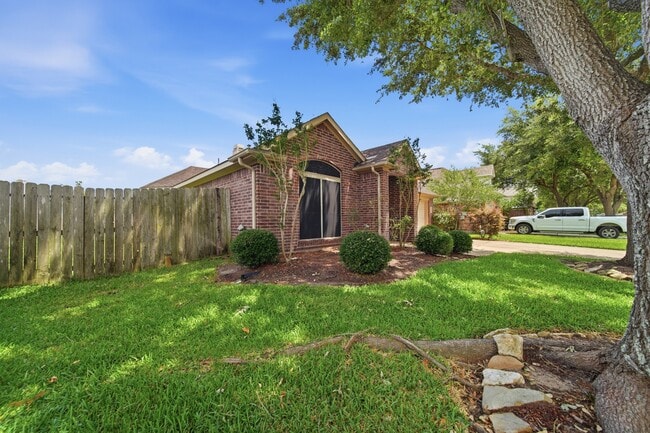Photo - 321 Preston Ln