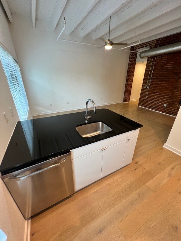 Photo - 418 N 25th St Unit 230