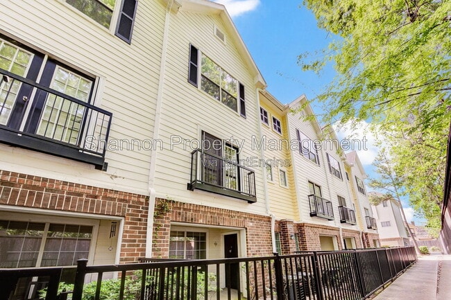 Photo - 9200 Westheimer Rd