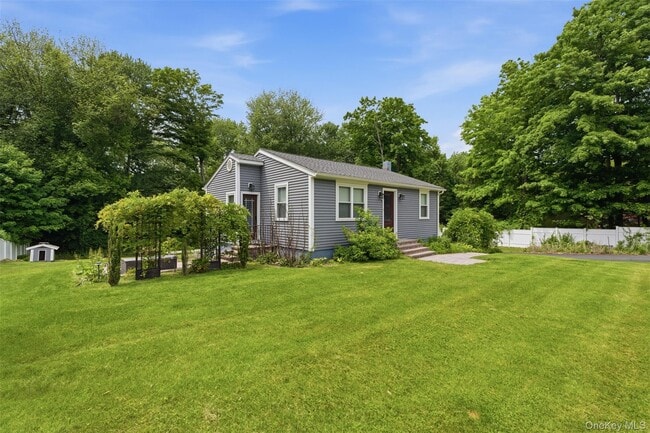 Photo - 317 Overlook Ct