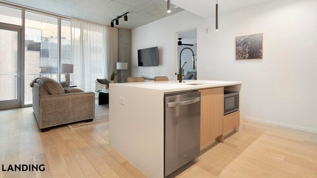 Photo - 143 E Commerce St Unidad 505