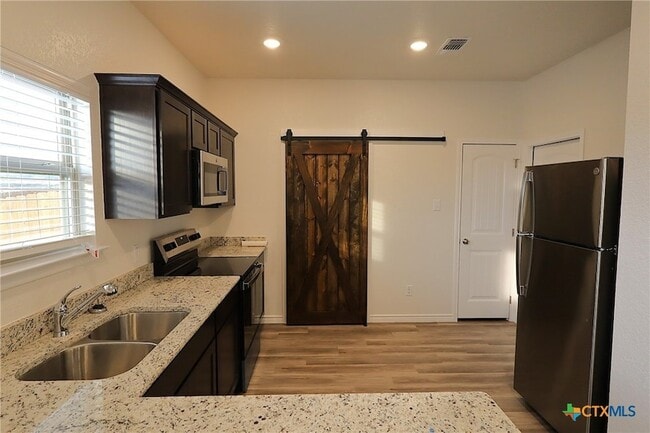 Photo - 107 Levi Ct Unit A