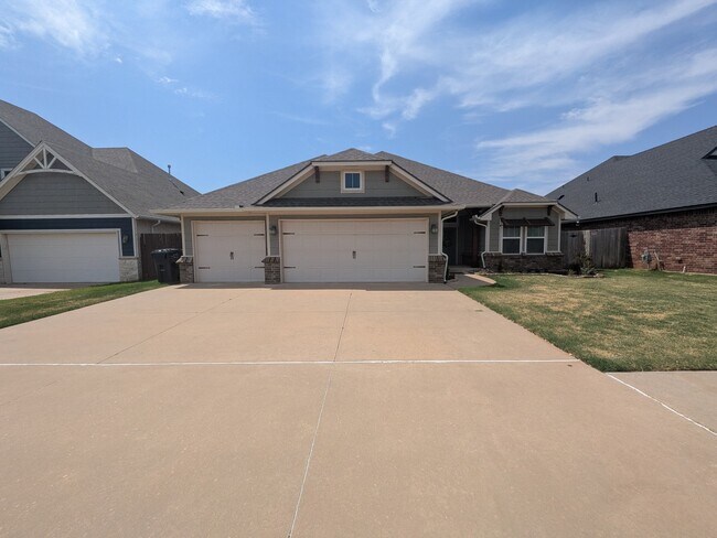 18001 Haslemere Ln