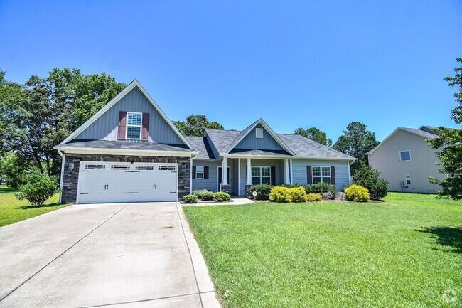 Building Photo - 4 Bedroom 2 Bathroom- Small Pets Considered Rental