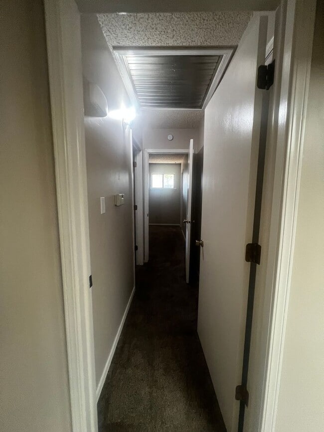 Photo - 4802 Skywood Dr