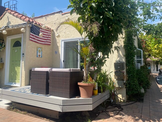 Photo - 11323 Mississippi Ave Unidad 11323