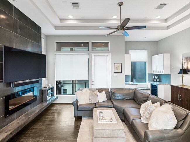 Photo - 1520 Malone St