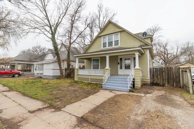 Photo - 1219 S Main St