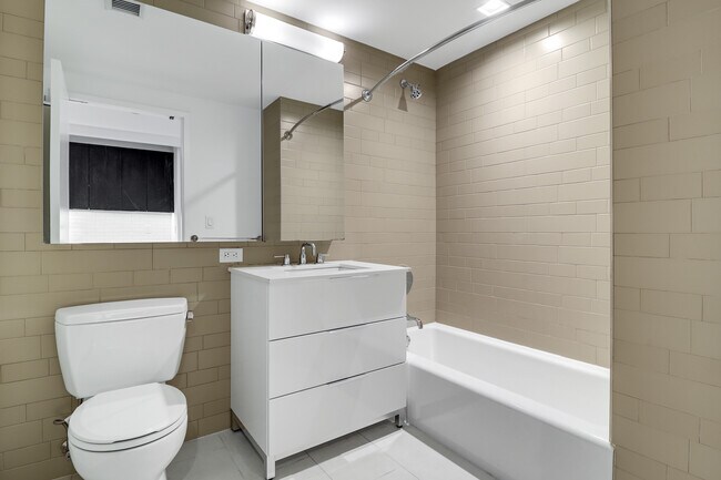 Photo - 535 W 43rd Street