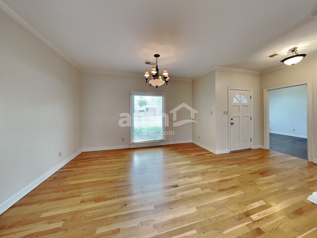 Photo - 1641 Kings Pond Cv