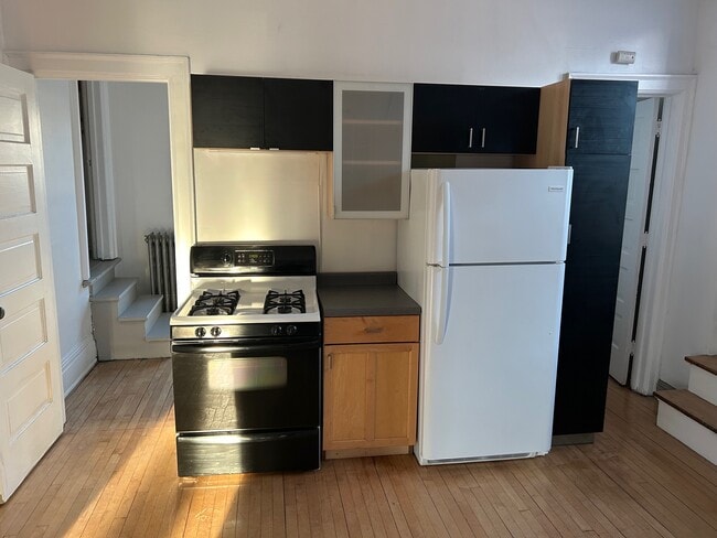 Kitchen - 2379 S Howell Ave Unit 2379 A