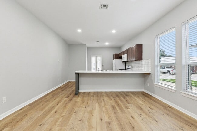 Photo - 3701 Derbigny St Unit 3703