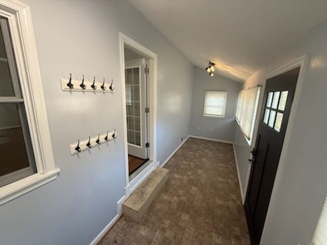 Photo - Hard to find Cozy 2BR Rambler!